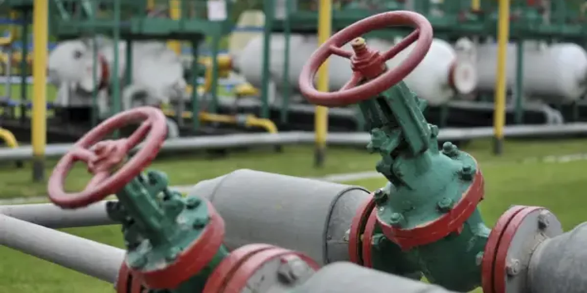 Цена пустой газовой трубы стала холодным душем для украинцев