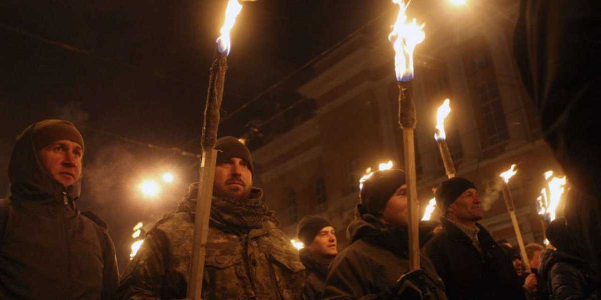 Около 70% россиян уверены, что власти Украины поддерживают нацистские организации