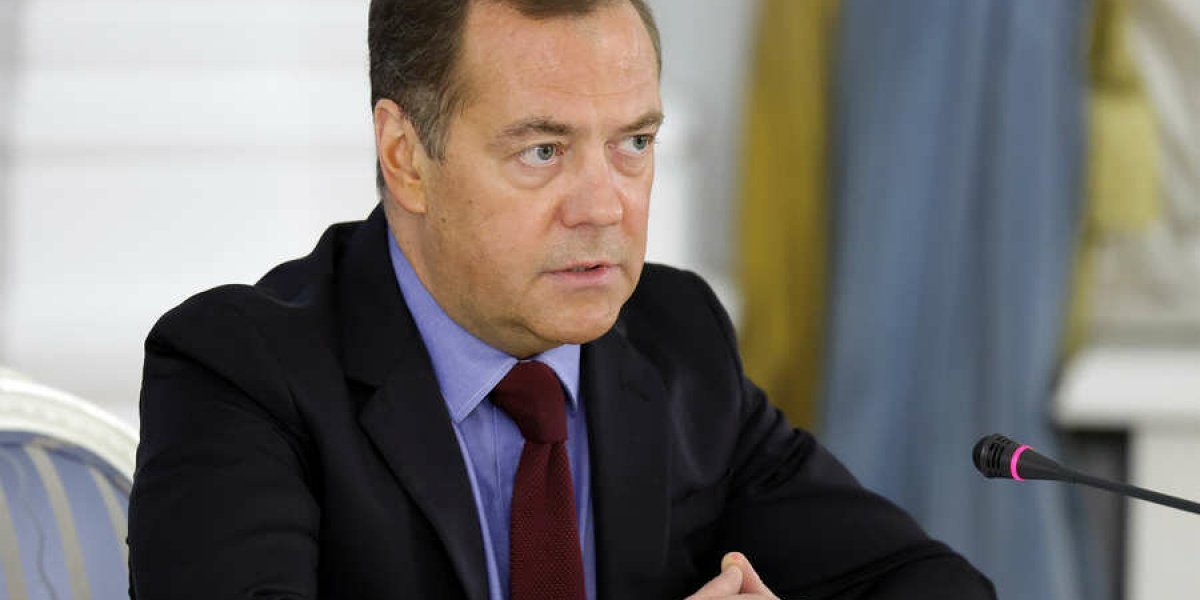 Говорить о невозможности ядерного конфликта – ошибка – заявил Медведев