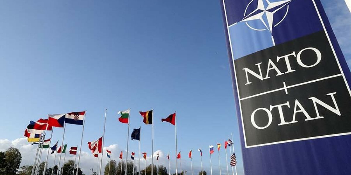 НАТО признает Россию угрозой своей безопасности – заявил Столтенберг