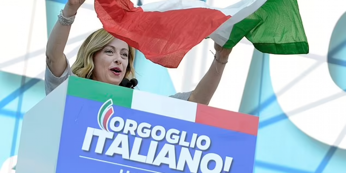 Лидер фашистской партии Италии может стать первой женщиной-премьер-министром страны после падения Драги