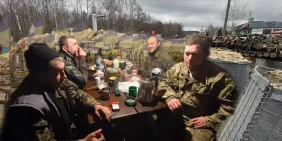 К белорусской границе Украина перебрасывает провокаторов и пьяниц. Видимо нормальных военизированных подразделений уже не осталось
