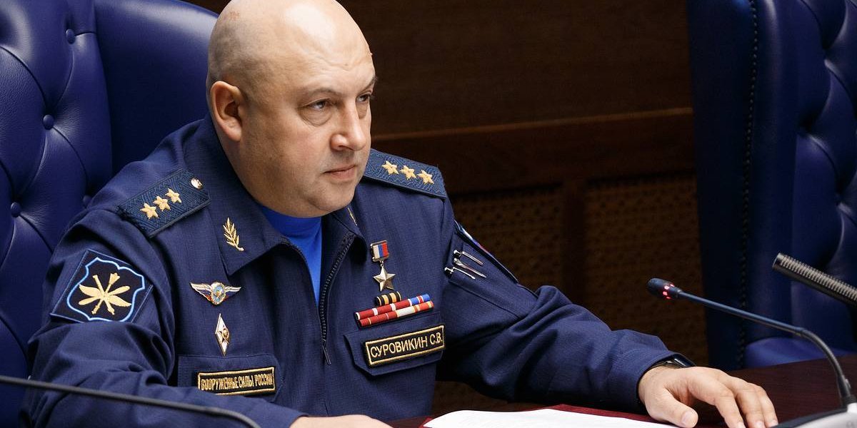 Битва генералов: Суровикин на Украине обыгрывает натовских