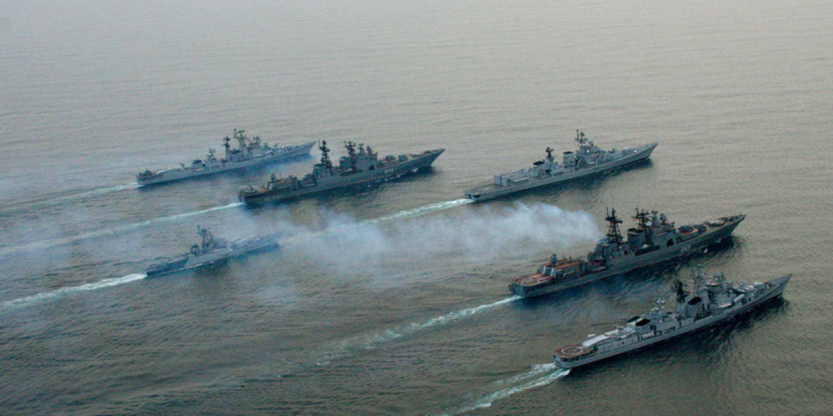 Российско-китайский флот у берегов Аляски взволновал США
