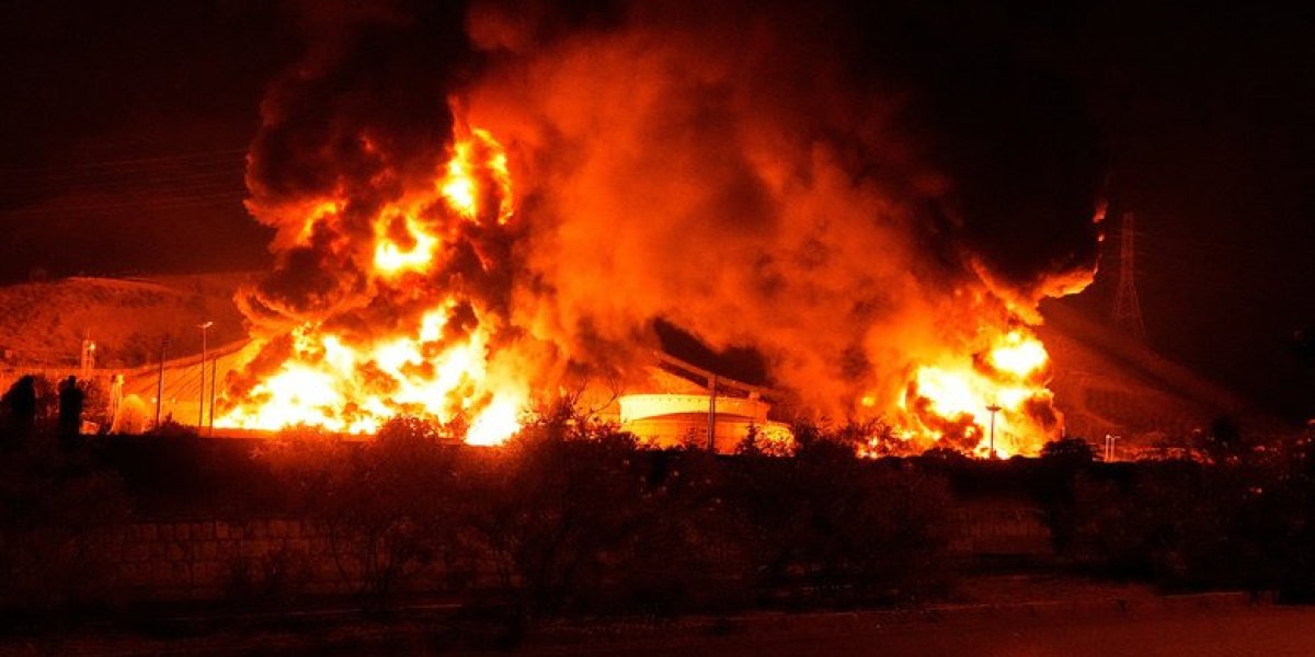 6 бомбардировщиков и подлодки: Раскрыты детали удара США по ядерным объектам Ирана