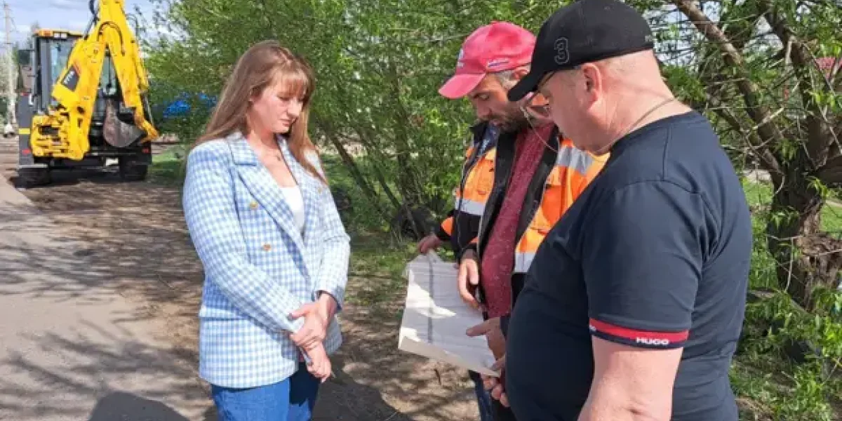 Возмущенных мэром Сердобска Ермаковой назвали «толпой русских». Раздающую мигрантам квартиры хотят вернуть? Возмущенных мэром Сердобска Ермаковой назвали «толпой русских». Раздающую мигрантам квартиры хотят вернуть?